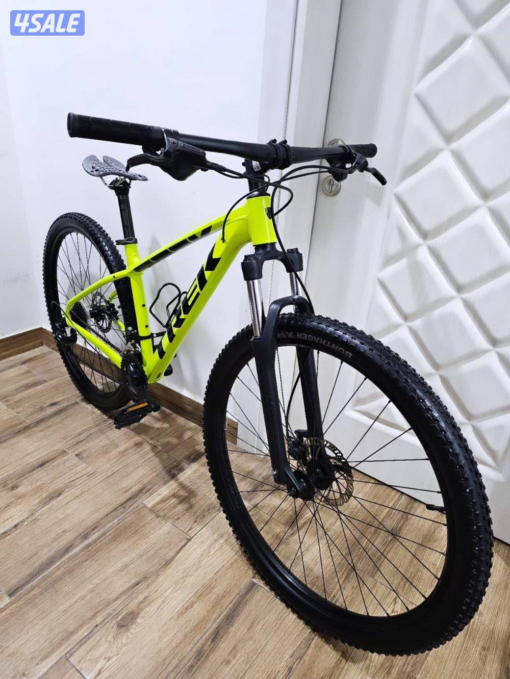Trek Marlin 5 Clean Bike Well Maintained Extreme Sports Volt Green MTB6