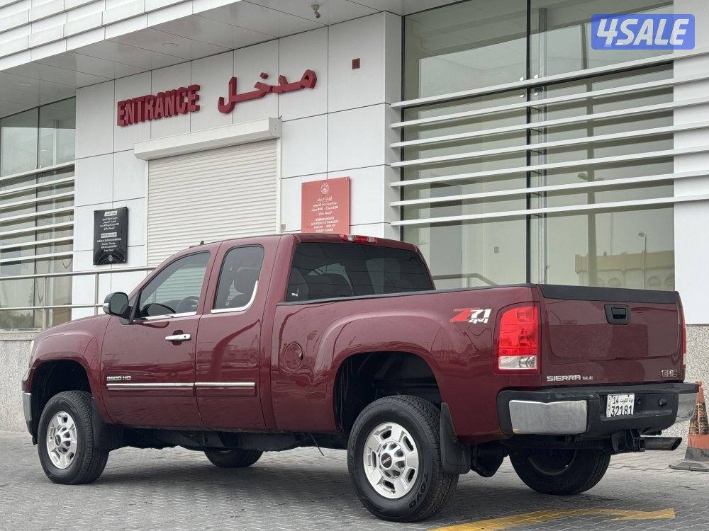 للبيع GMC سيرا موديل 20134