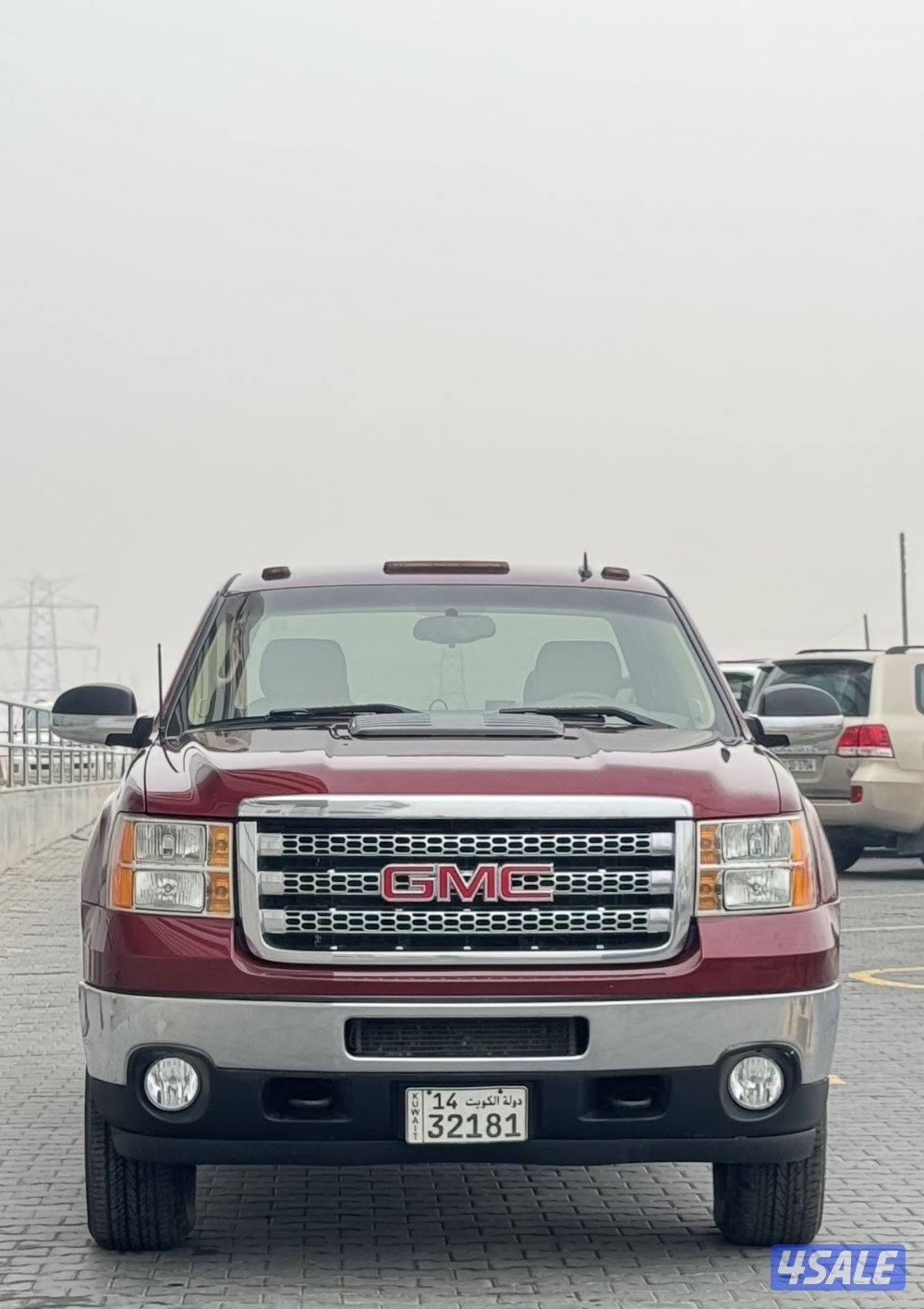 للبيع GMC سيرا موديل 20136