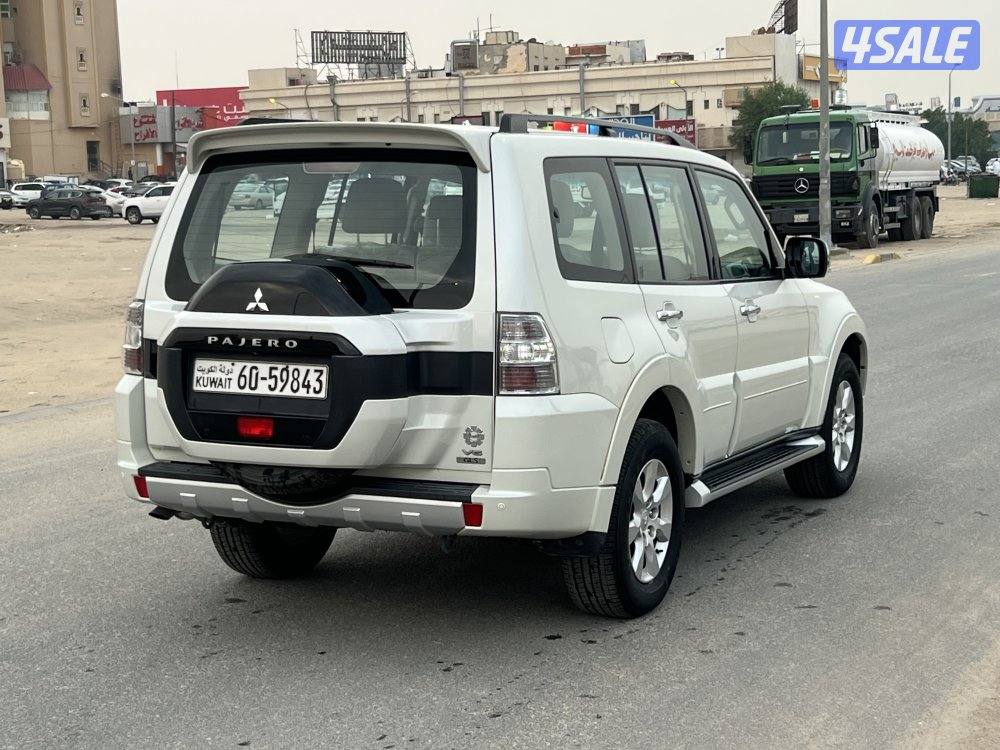 باجيرو - ماشي فقط 54 - كامل المواصفات - موديل 20226