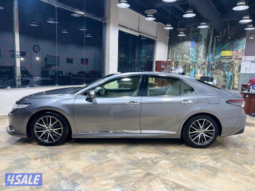 كامري ليمتد موديل 2023 ماشي 48 الف صبغ الوكالة بحالة نادرة جداً1