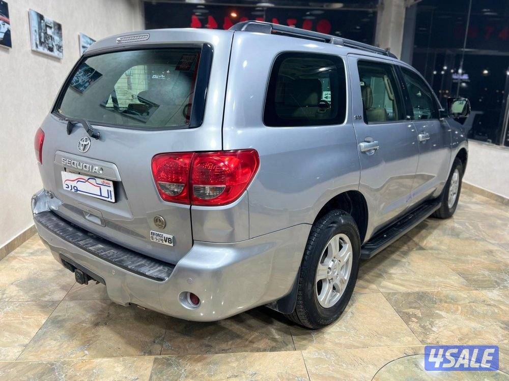 سيكويا دبل قير موديل 2013 ماشي 400 الف صبغ الوكالة بحالة ممتازة3