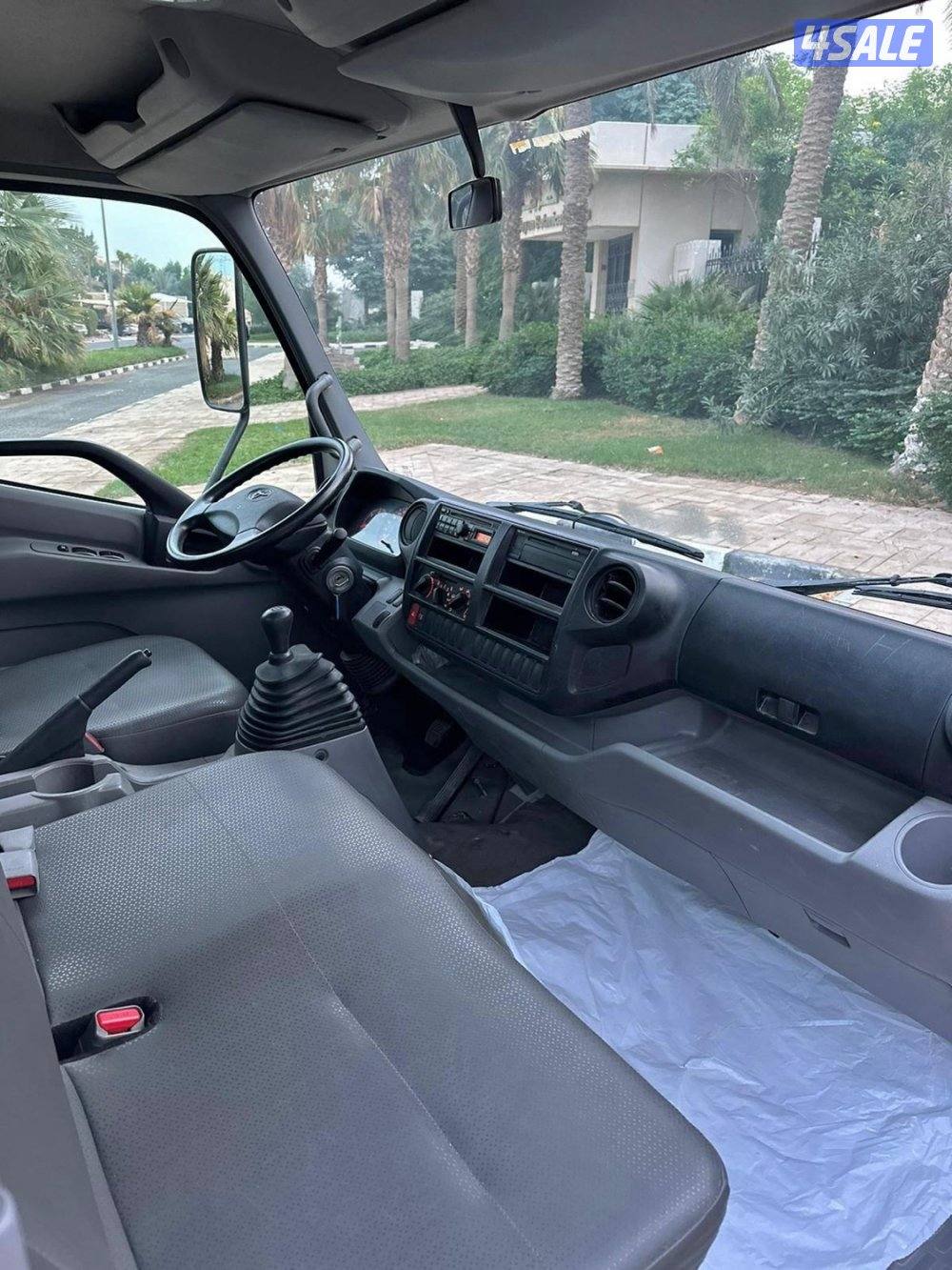 دينا هاف لوري موديل 2013 ماشي 50 الف بيمه سنه وارد الساير صبغ الوكاله7