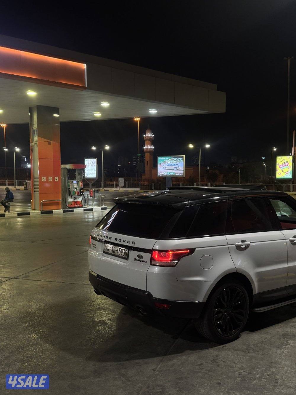 للبيع رنج موديل2016 سبورت ثمانيه سلندر شرط الفحص المكينه طاقه مافي شي2