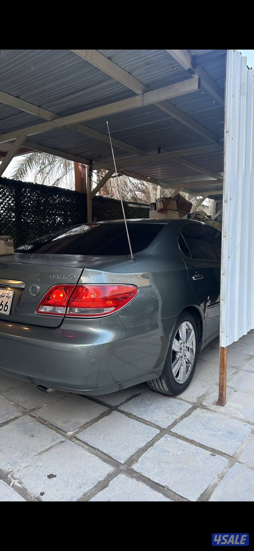 للبيع لكزس 20052