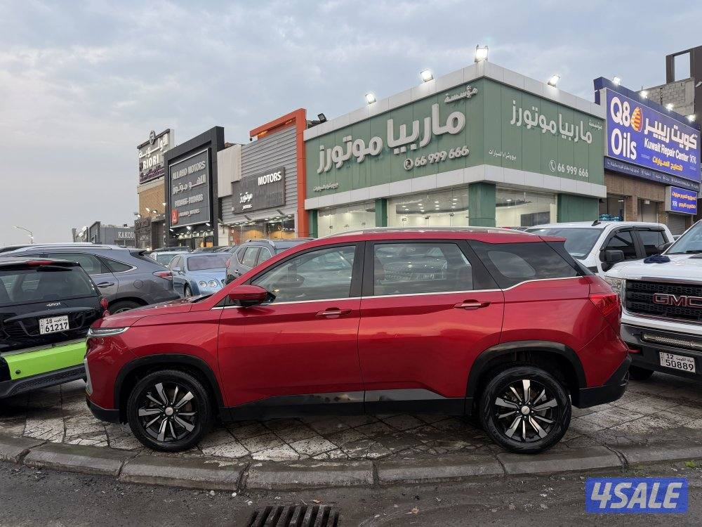 كابتيفا بريمير PREIER فل موديل : 2021 عداد قليل : 86 الف KM صبغ وكاله4