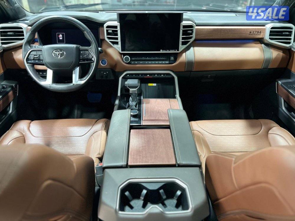 تندرا دبل قير موديل 2023 ماشي 10 الف بحالة الوكالة7