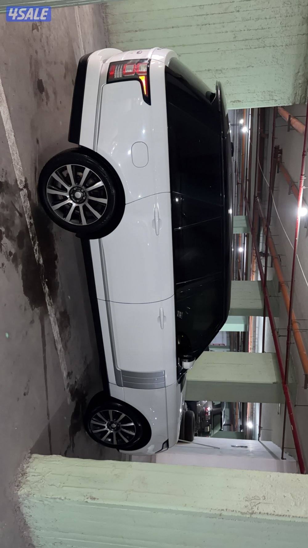 رنج روفر hse بدون سوبر8