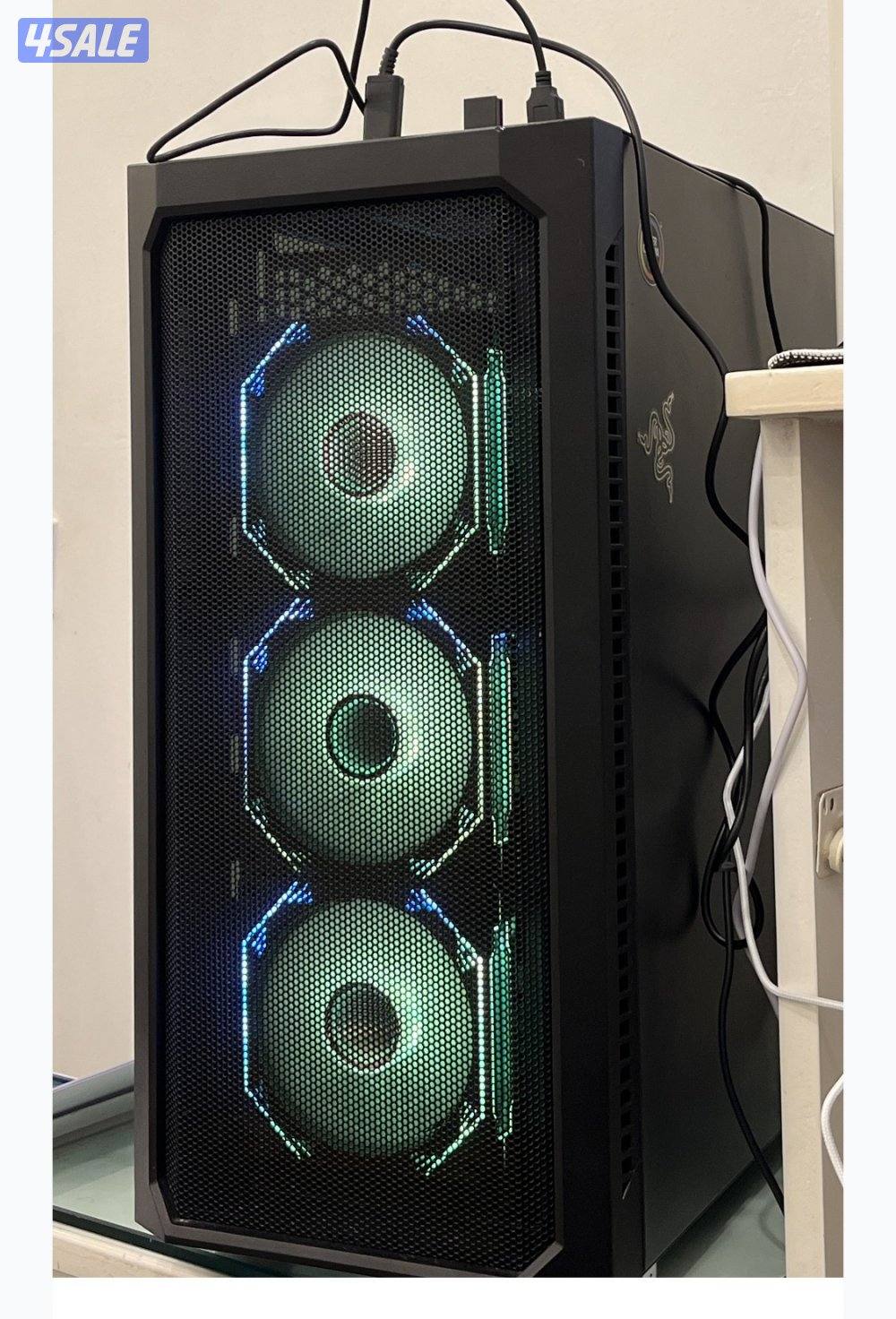 للبيع بي سي مع كل اغراضه ما عدا الشاشه0