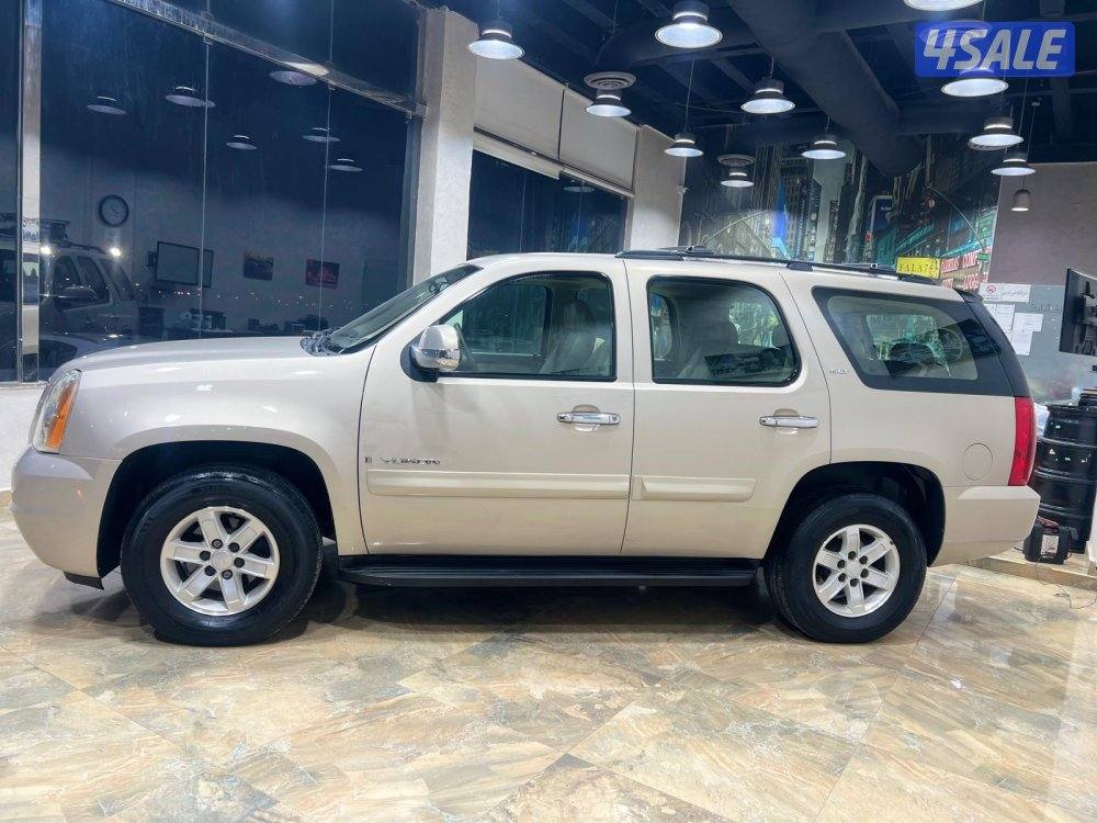 يوكن SLT موديل 2008 ماشي 390 الف صبغ الوكالة ماعدا قطعة بحالة ممتازة1