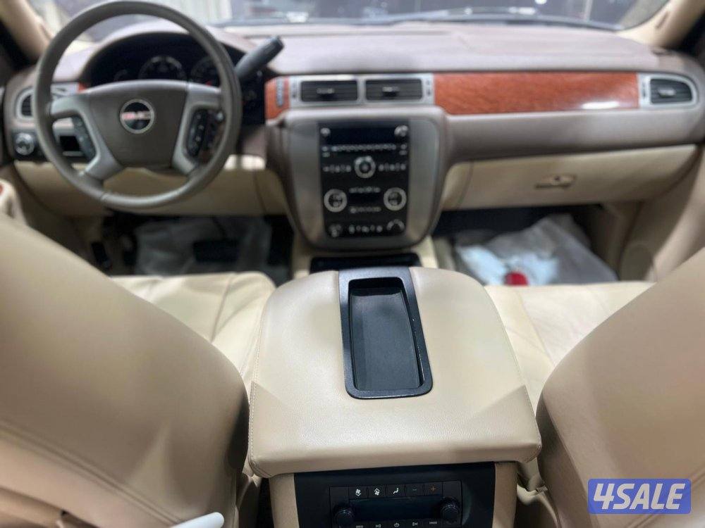 يوكن SLT موديل 2008 ماشي 390 الف صبغ الوكالة ماعدا قطعة بحالة ممتازة7