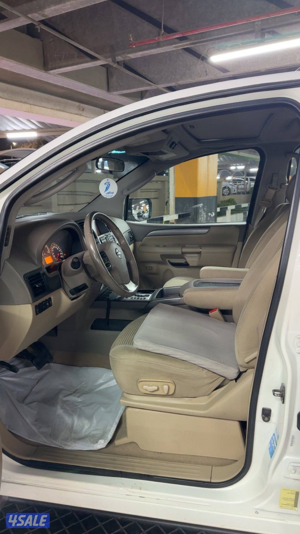 للبيع ارمادا 2009 عداد 280 فئه se فل بدون دبل محرك 83