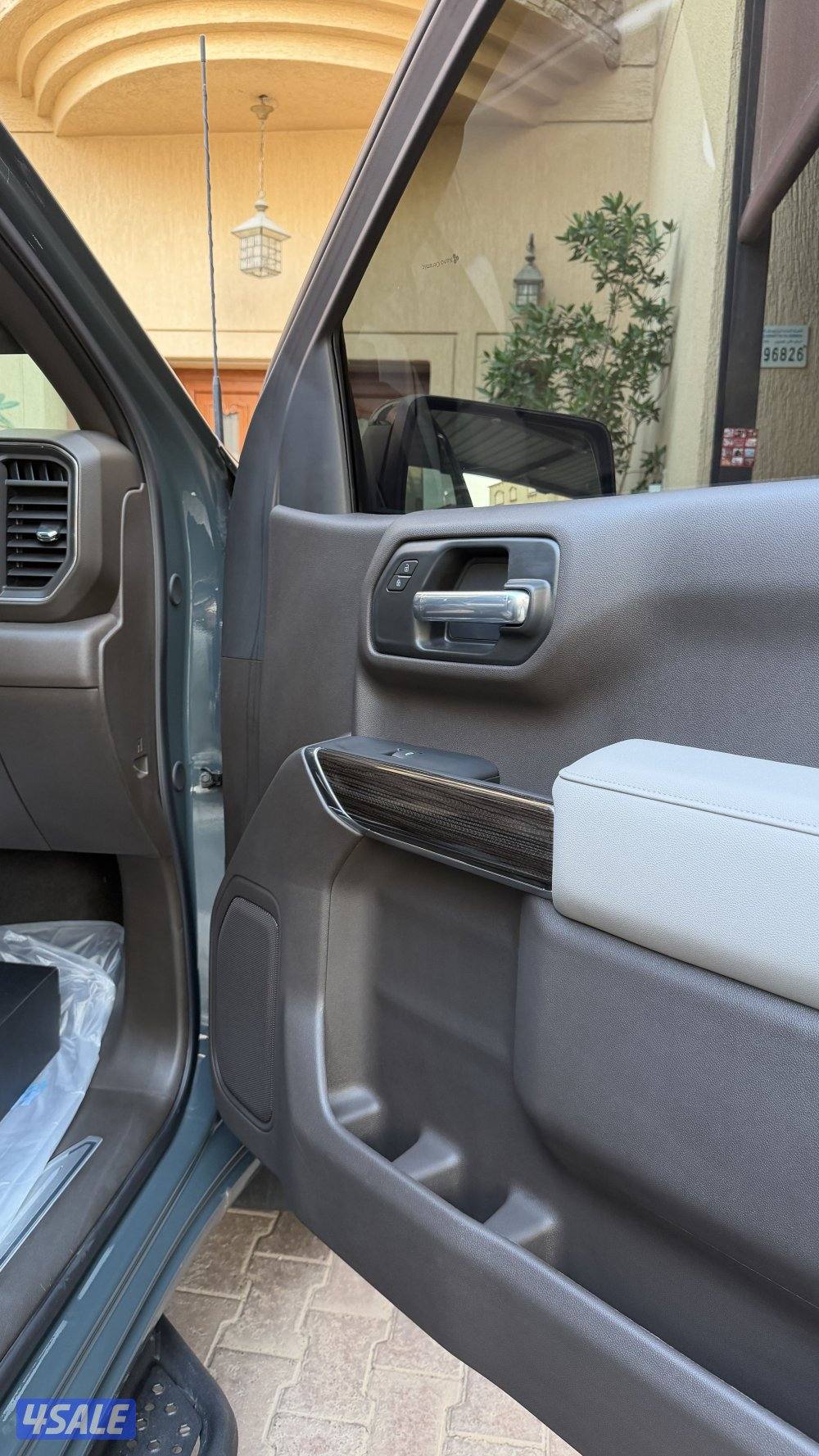 للبيع سلفرادو ٢٠٢٥ LT5