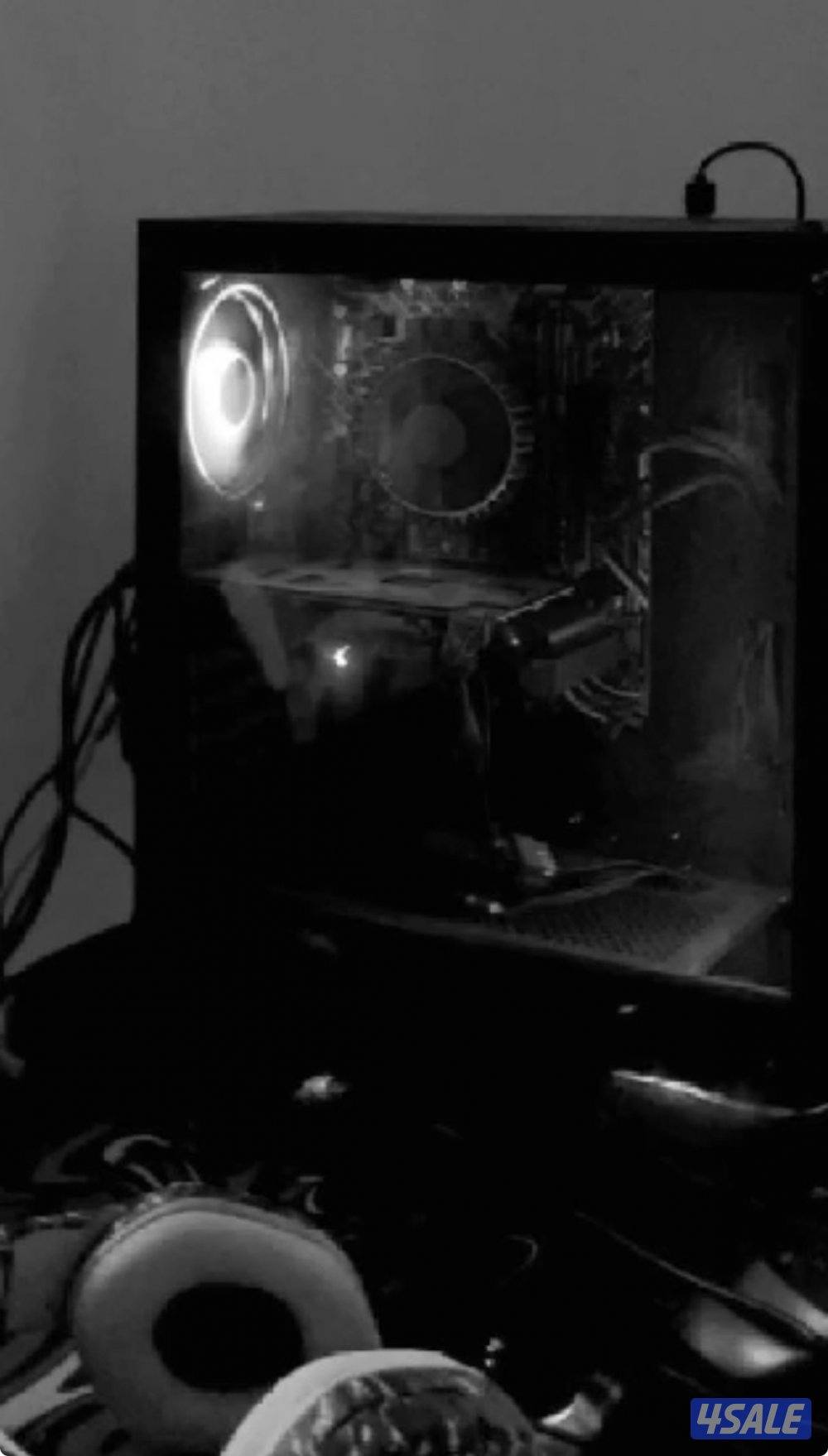 سلام عليكم للبيع بيسي ٣٠٦٠ ti والباقي ف التواصل0