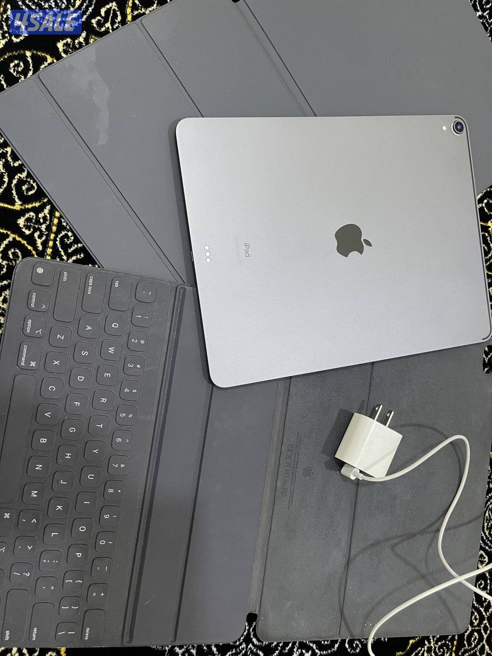 ايباد ابل برو 12.9 انش 512 قيقا نظيف مو مفتوح ولا مصلح مع كيبورد ابل ا5