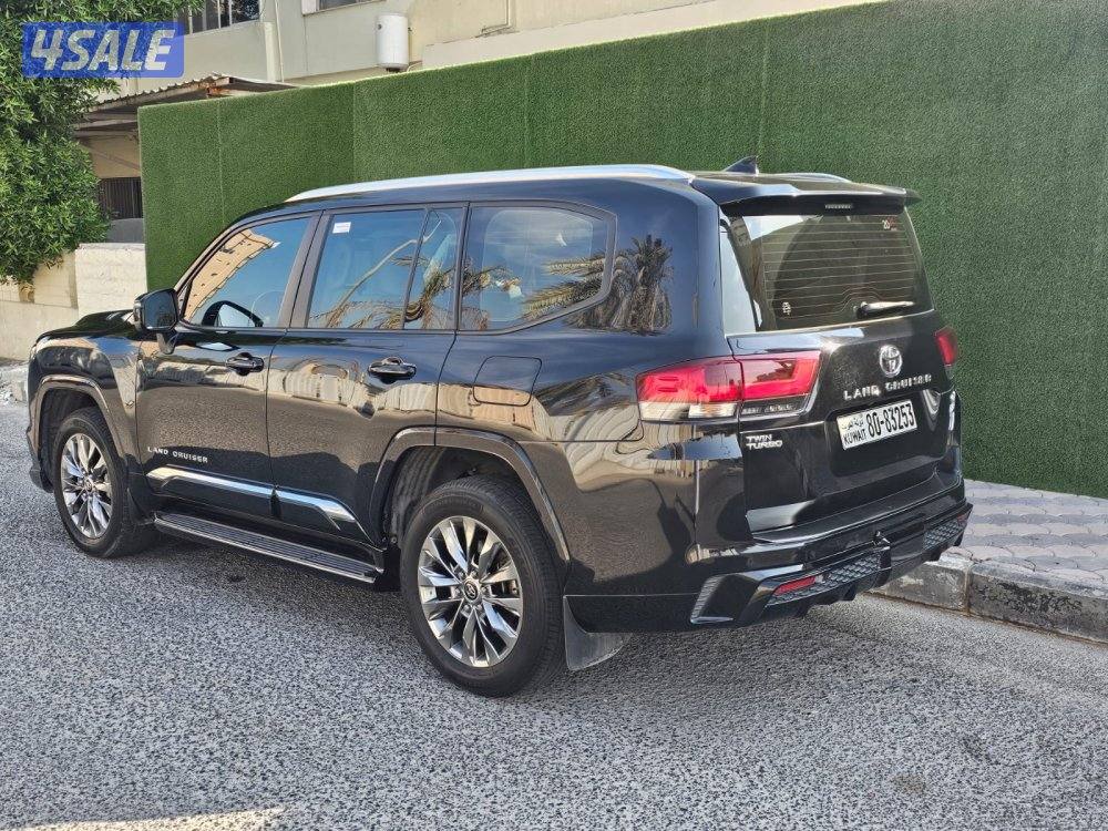 لاند موديل ٢٤ ماشي ٢٧ اسود المالك الاول بحاله الوكاله1