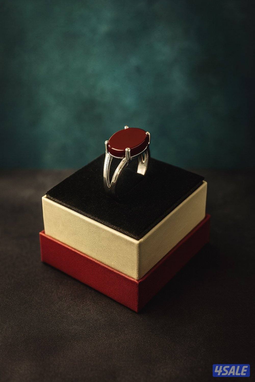 خاتم ٩٢٥ فضة وحجر عقيق0