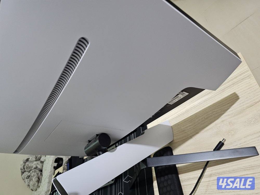 sony m9 inzone 4k 27 inch 144hz ips - asus 280hz fhd 27 inch2