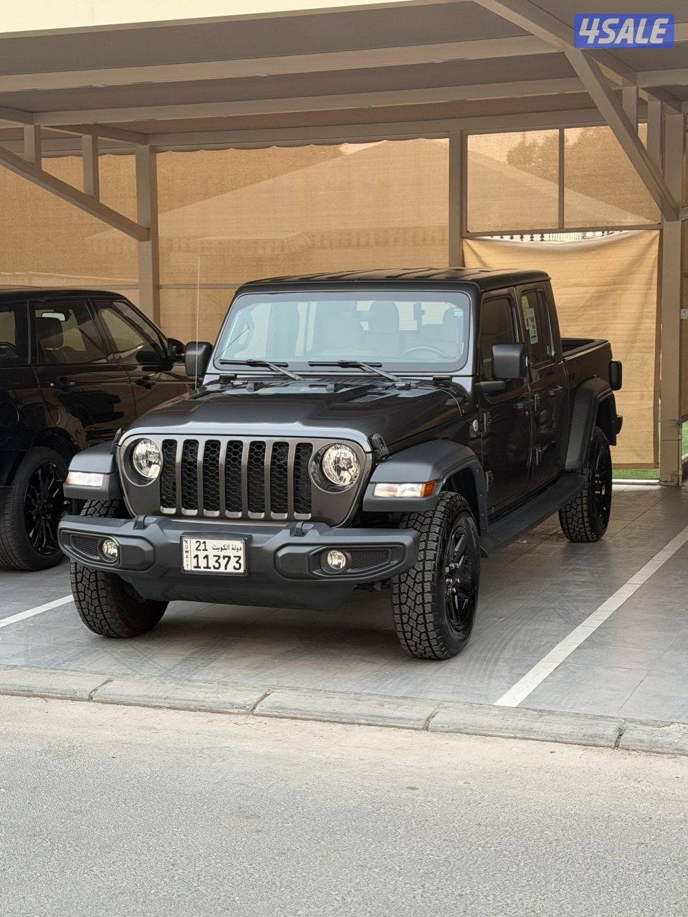 للبيع Gladiator 2021 عداد 800