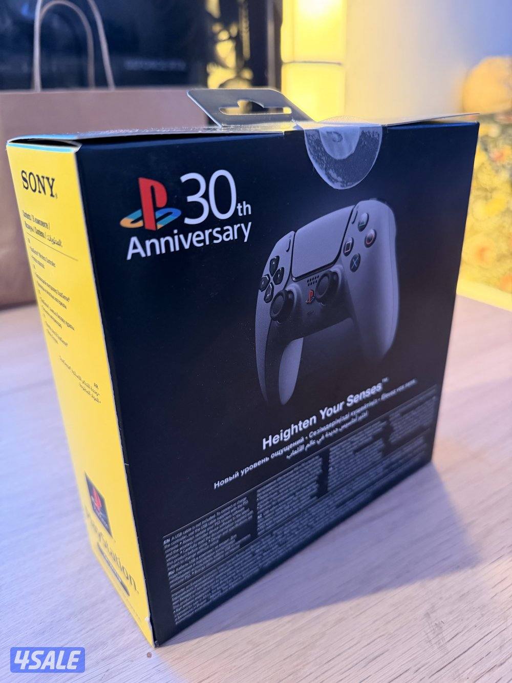 PS5 controller anniversary edition1