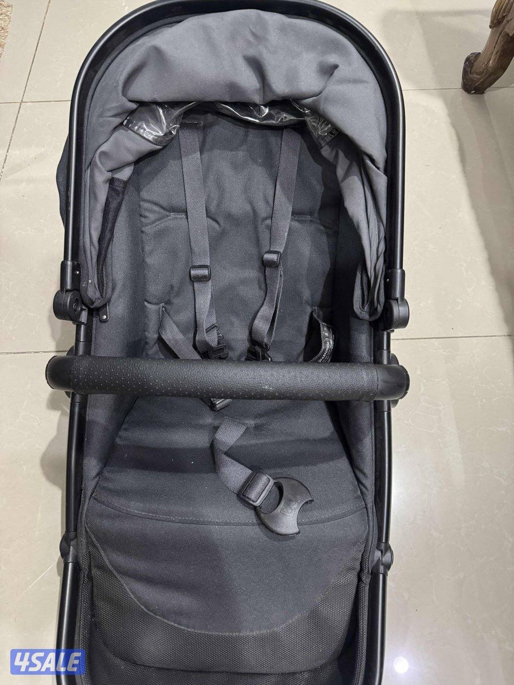 عربانة اطفال mother care حالة ممتازة استخدام حفيف جداااا كانها جديدة0