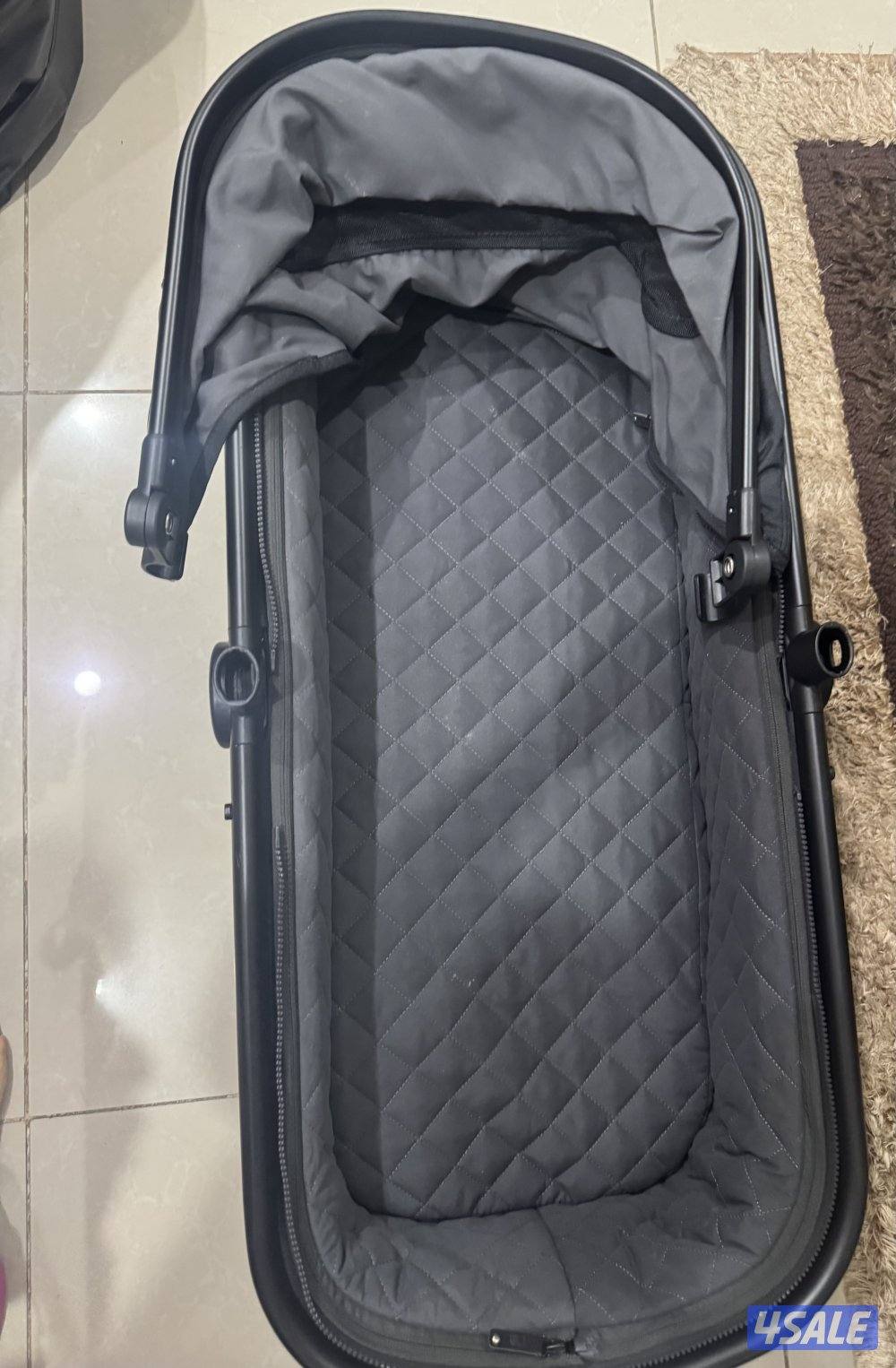 عربانة اطفال mother care حالة ممتازة استخدام حفيف جداااا كانها جديدة2