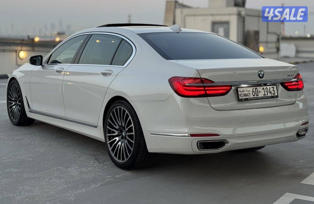 للبيع بي ام L730 الفل مواصفات 750موديل 2018 ماشي 150 شرط الفحص3