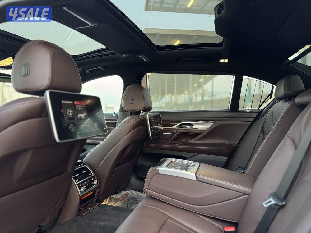 للبيع بي ام L730 الفل مواصفات 750موديل 2018 ماشي 150 شرط الفحص4