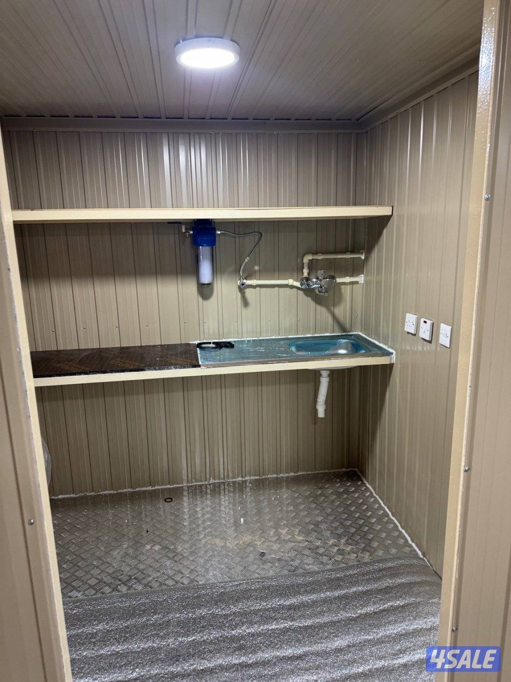 للبيع كبره متنقله. طول 8 العرض 4. حجم 163