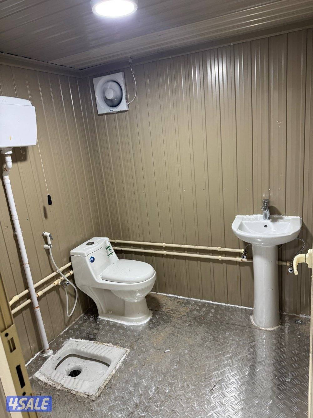 للبيع كبره متنقله. طول 8 العرض 4. حجم 164