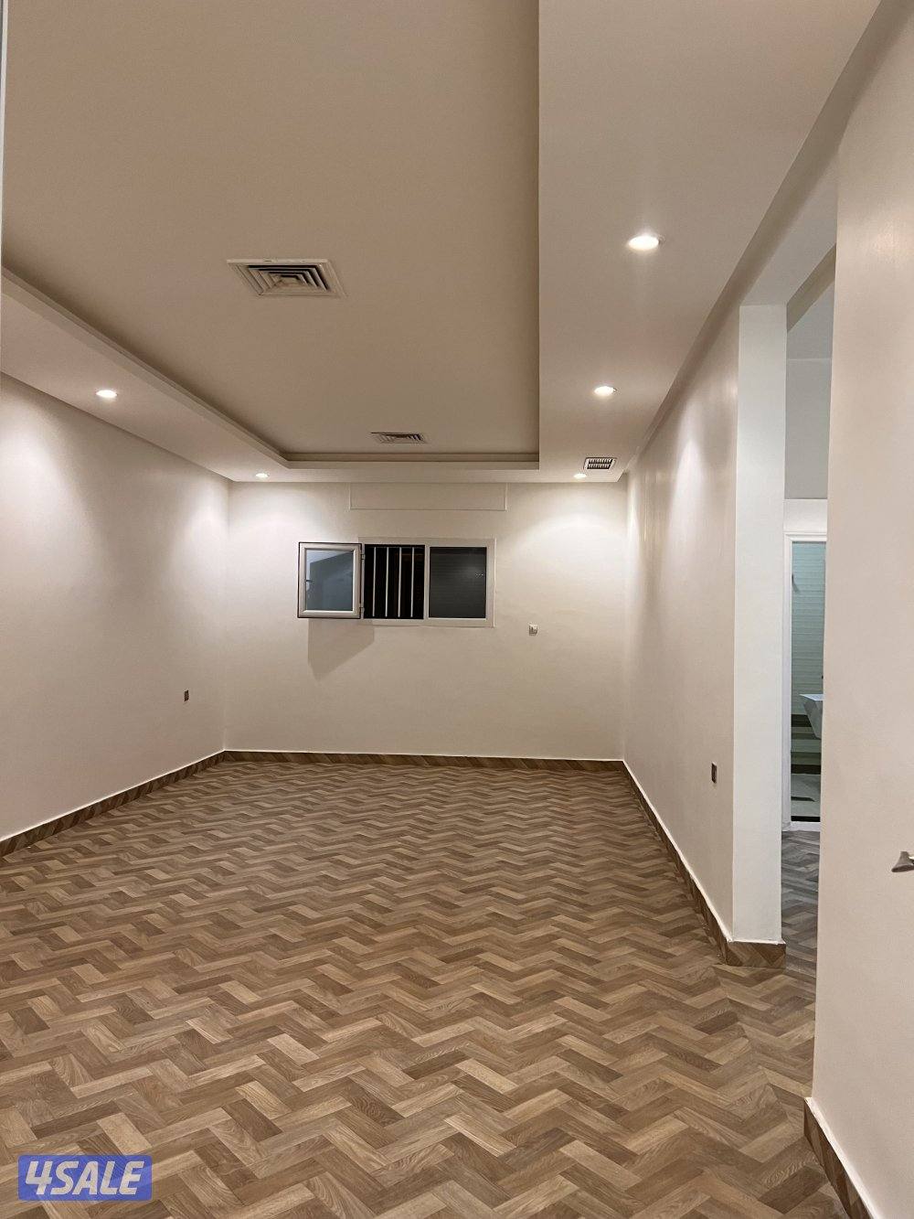 للأجار شقه تشطيب سوبر دولكس الصباحيه بجانب دوار المنقف1