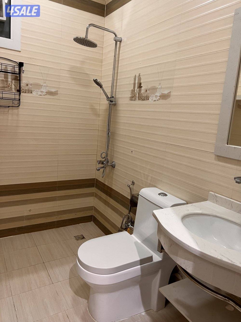 للأجار شقه تشطيب سوبر دولكس الصباحيه بجانب دوار المنقف6