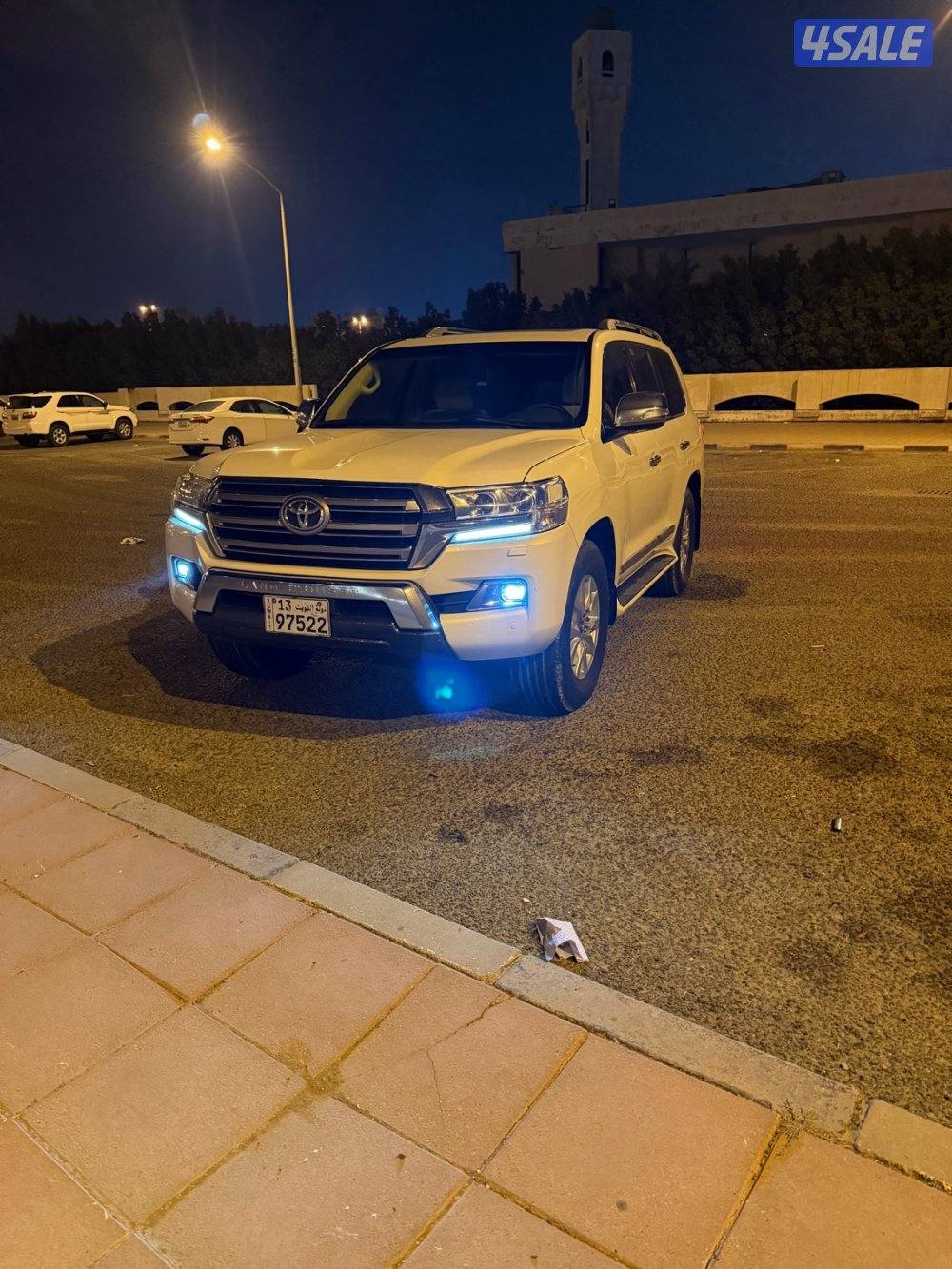 للبيع لاند موديل ٢٠١٦0