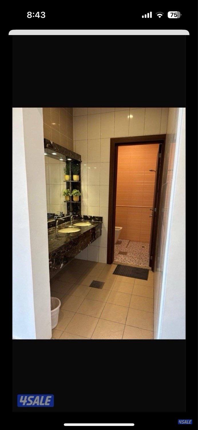 دورين 8 غرف على الخور نظيف وموقع عائلي6