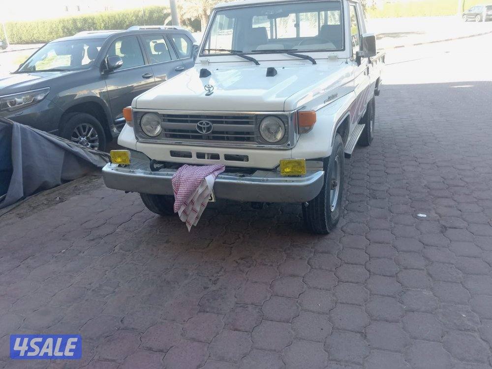 تويوتا شاص لاندكروزر ٩٨ بحاله جيده شرط الفحص0