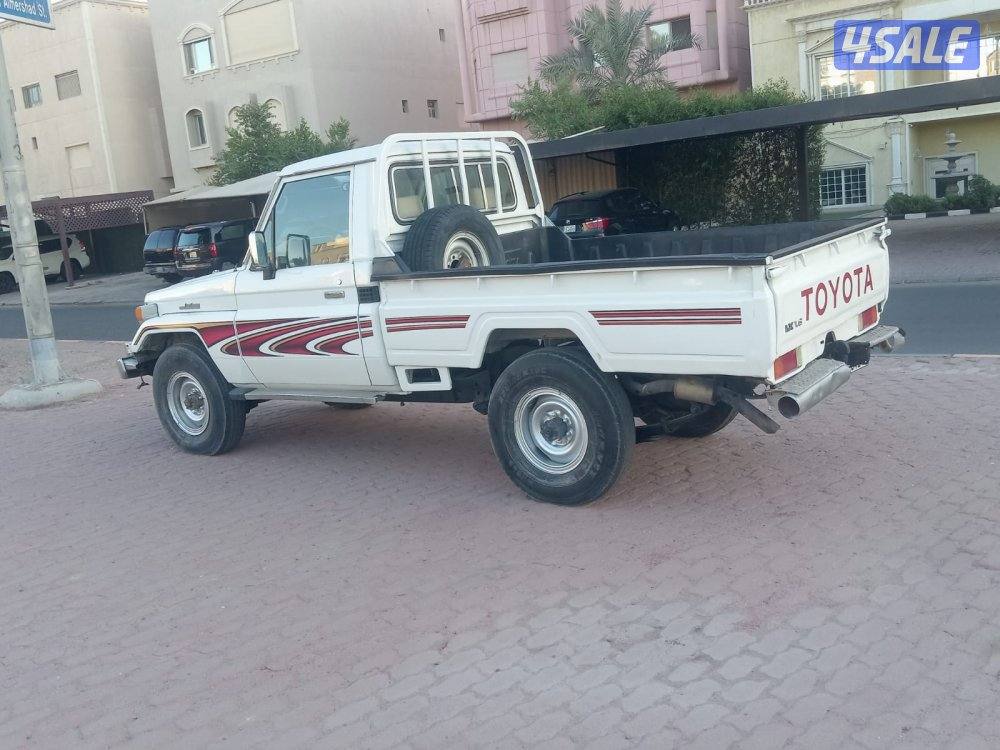 تويوتا شاص لاندكروزر ٩٨ بحاله جيده شرط الفحص3