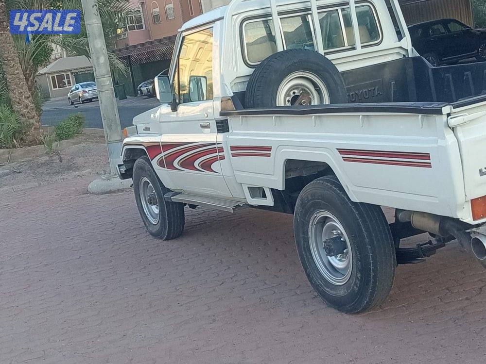 تويوتا شاص لاندكروزر ٩٨ بحاله جيده شرط الفحص4