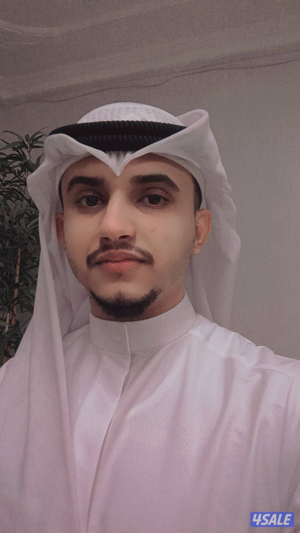 من جنوب اليمن باحث عن عمل ويمتلك رخصه قيادة2