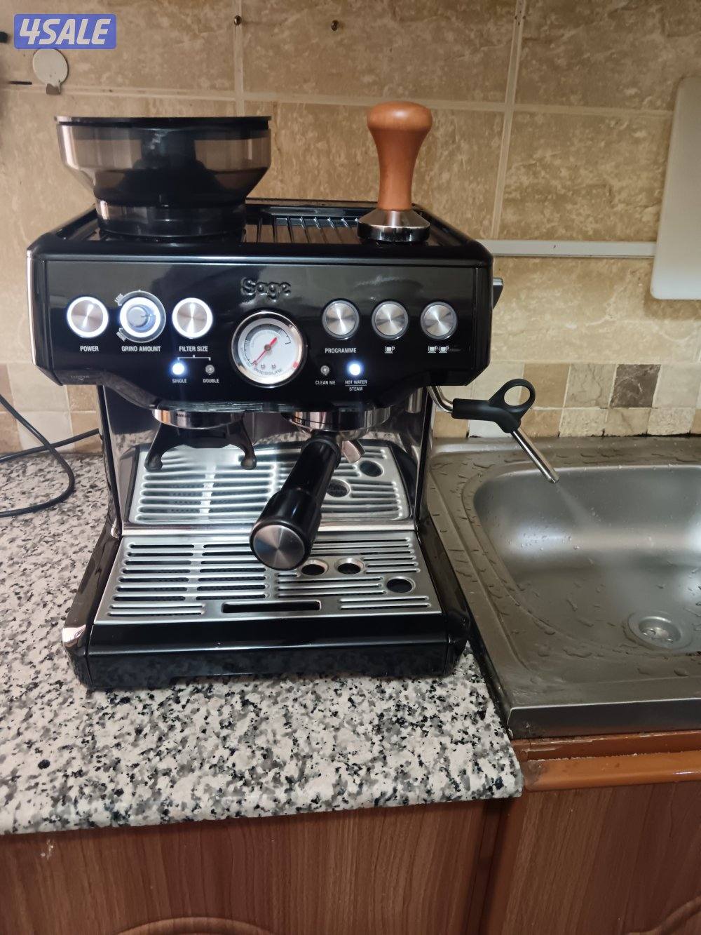 ماكينه قهوه احترافيه للبيع بحاله ممتازه استخدام جيد جدا7
