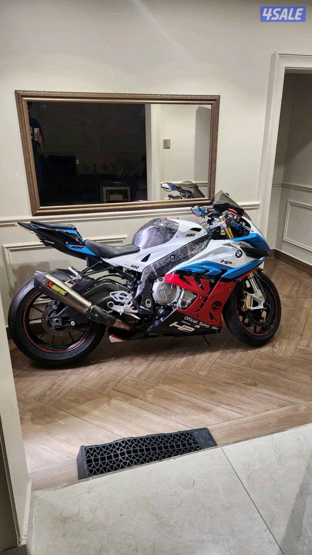 للبيع بي ام دبليو S1000RR موديل ٢٠١٦5