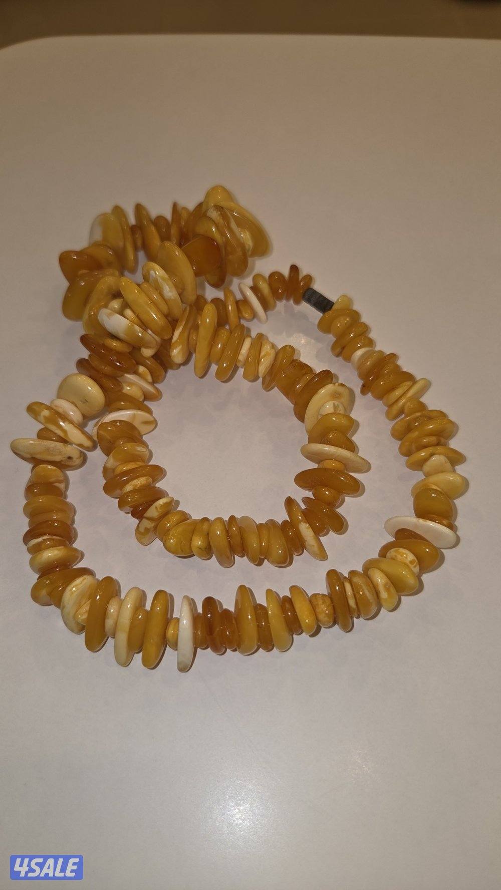 للبيع عقدين كهرب شفاف قديم جدا انتيك و ابيض طباشيري بولندي4