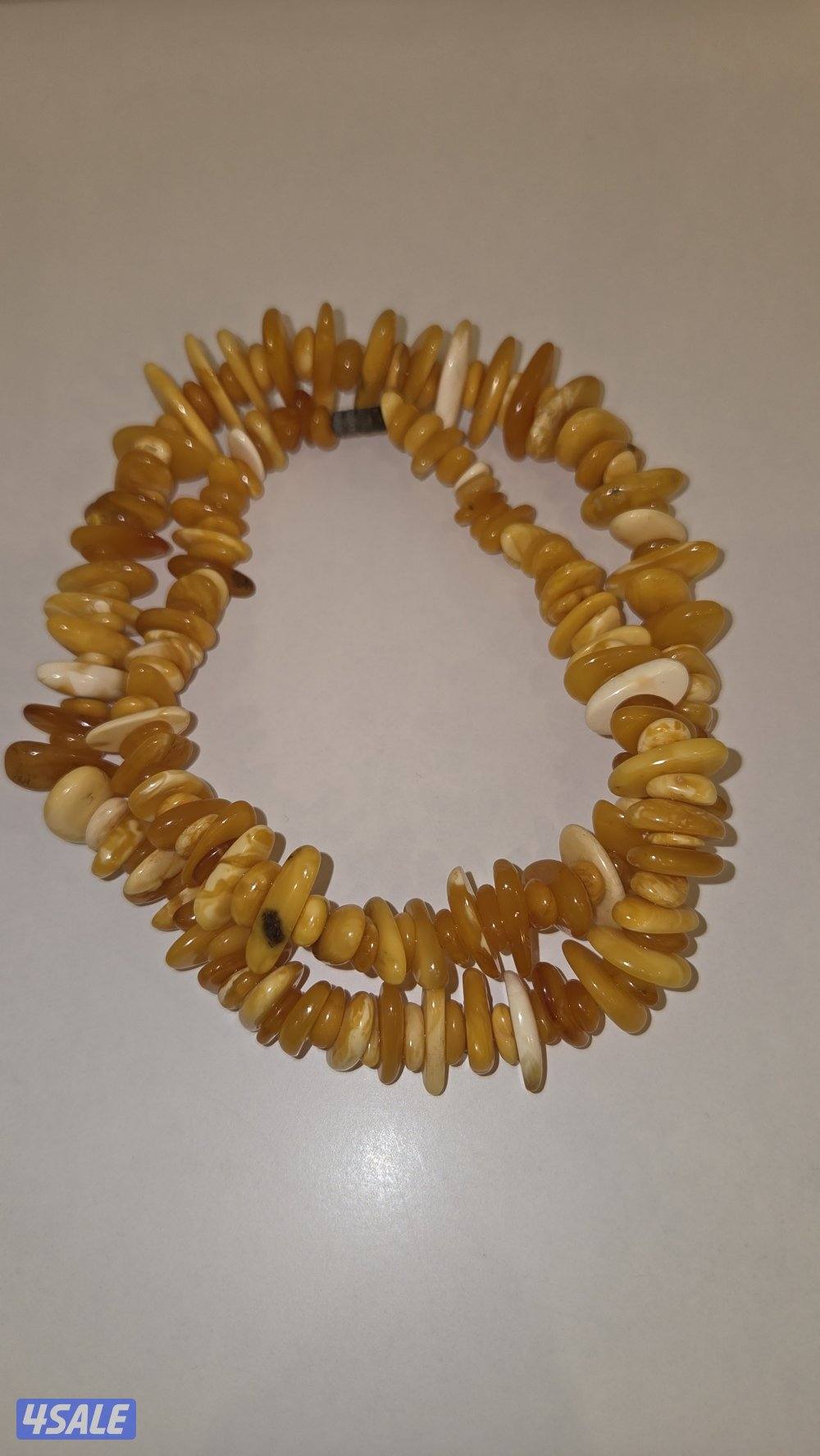 للبيع عقدين كهرب شفاف قديم جدا انتيك و ابيض طباشيري بولندي6