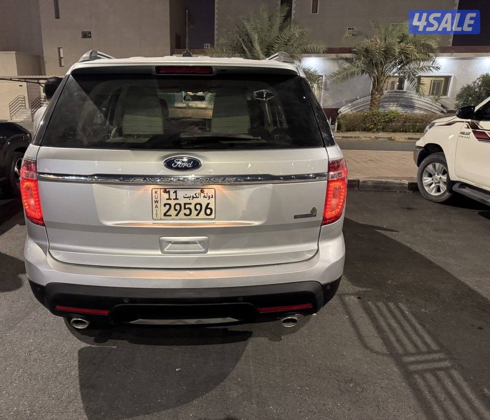 بحالة الوكالة جيب فورد اكسبلورر 20122