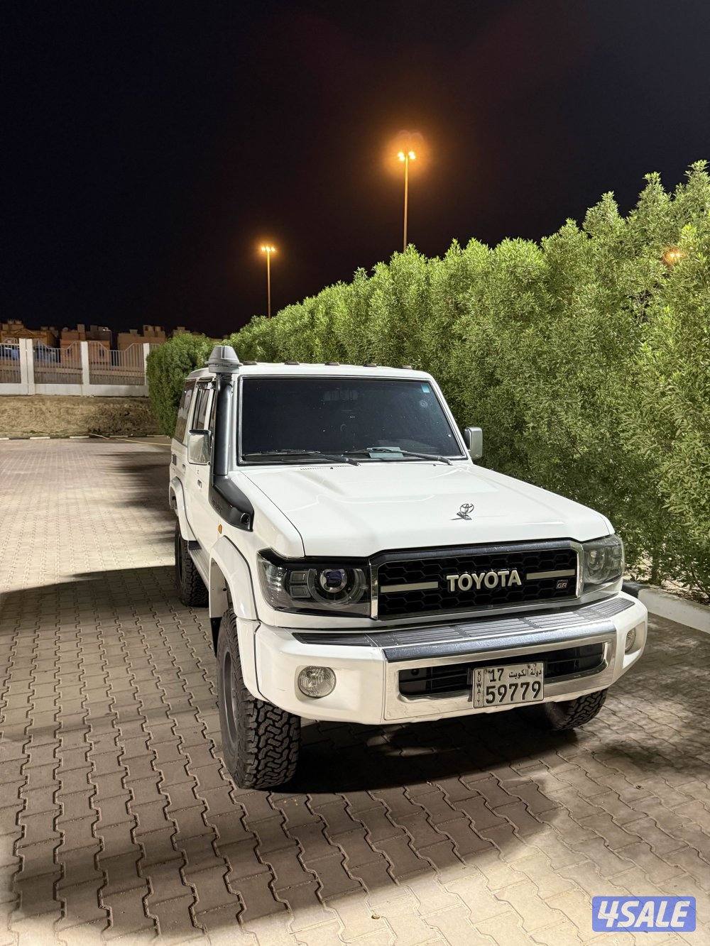 للبيع جيب نص موديل 20080