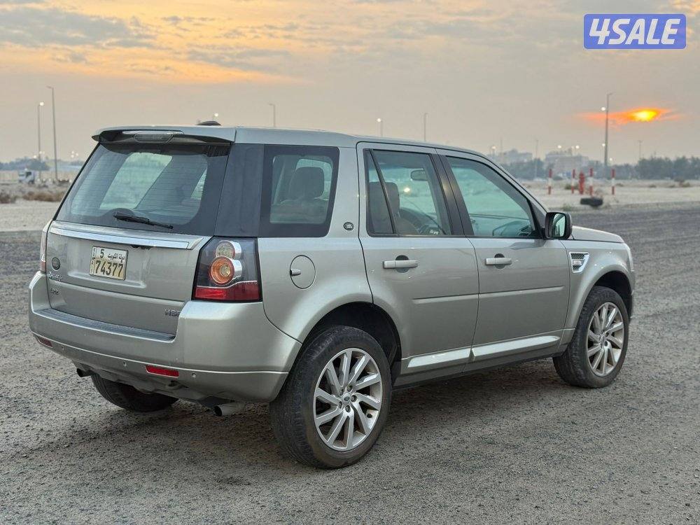 لاندروفر 2014 ال ار 21