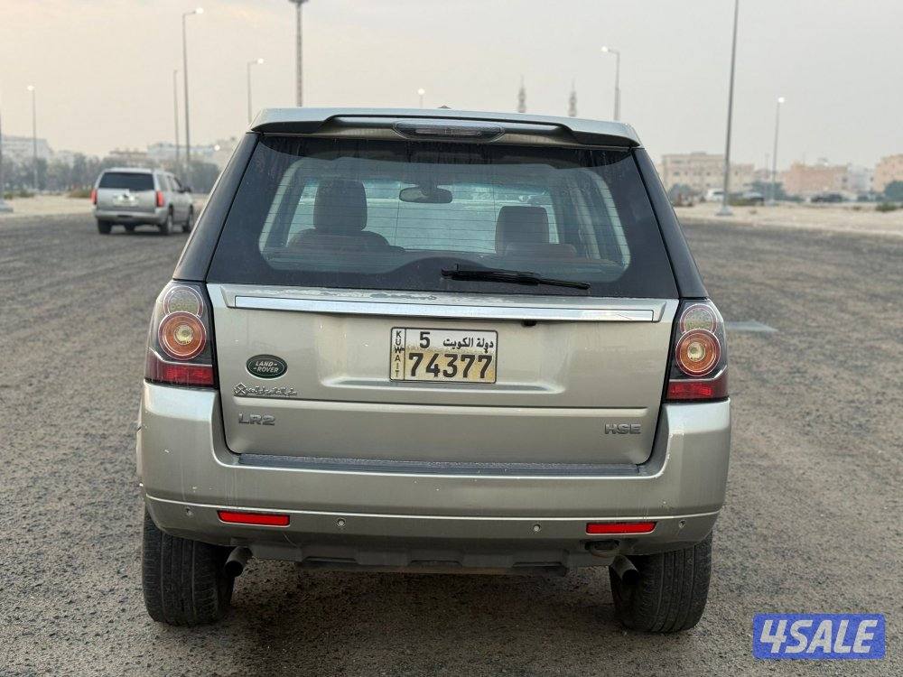 لاندروفر 2014 ال ار 210