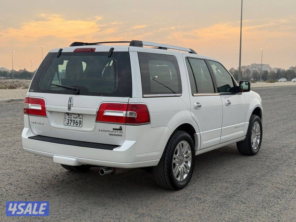 نافيجيتور الفل وبحالة المصنع1