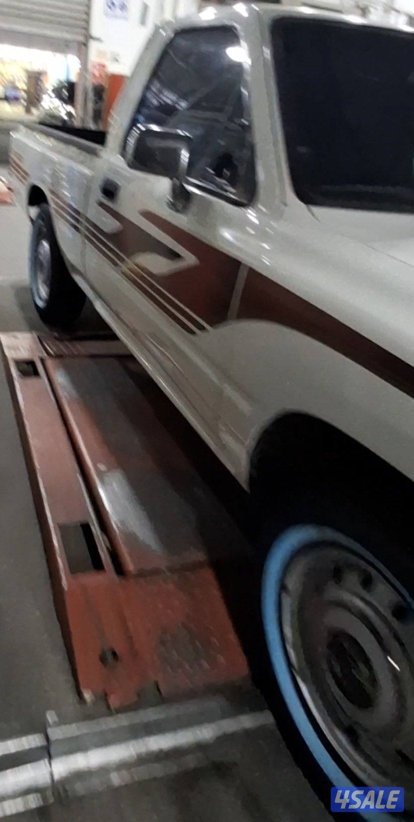 للبيع تويوتا هايلوكس موديل 91 نظيف2