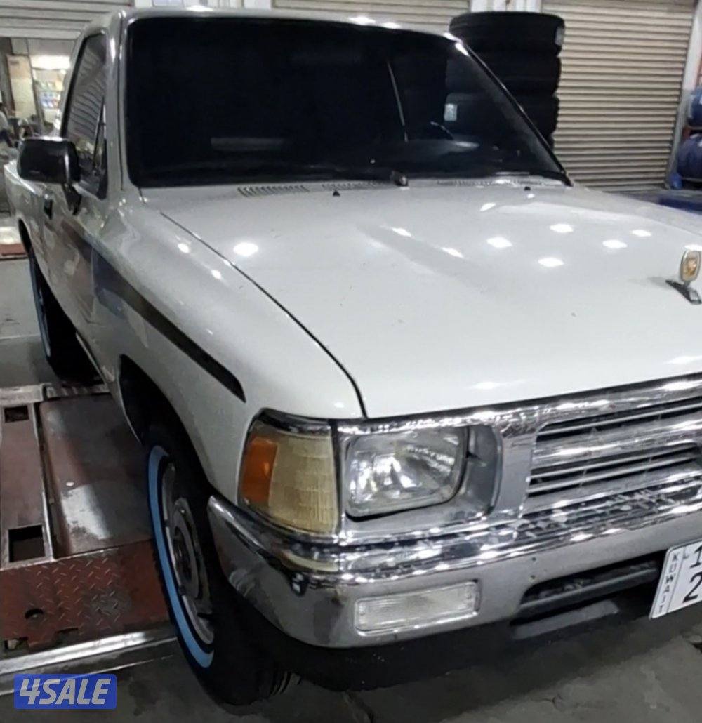 للبيع تويوتا هايلوكس موديل 91 نظيف3