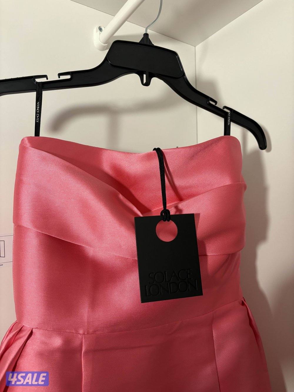 بدلة من سولاس لندن0